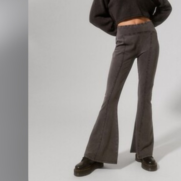 Urban outfitters flare leggings - Picture 1 of 7